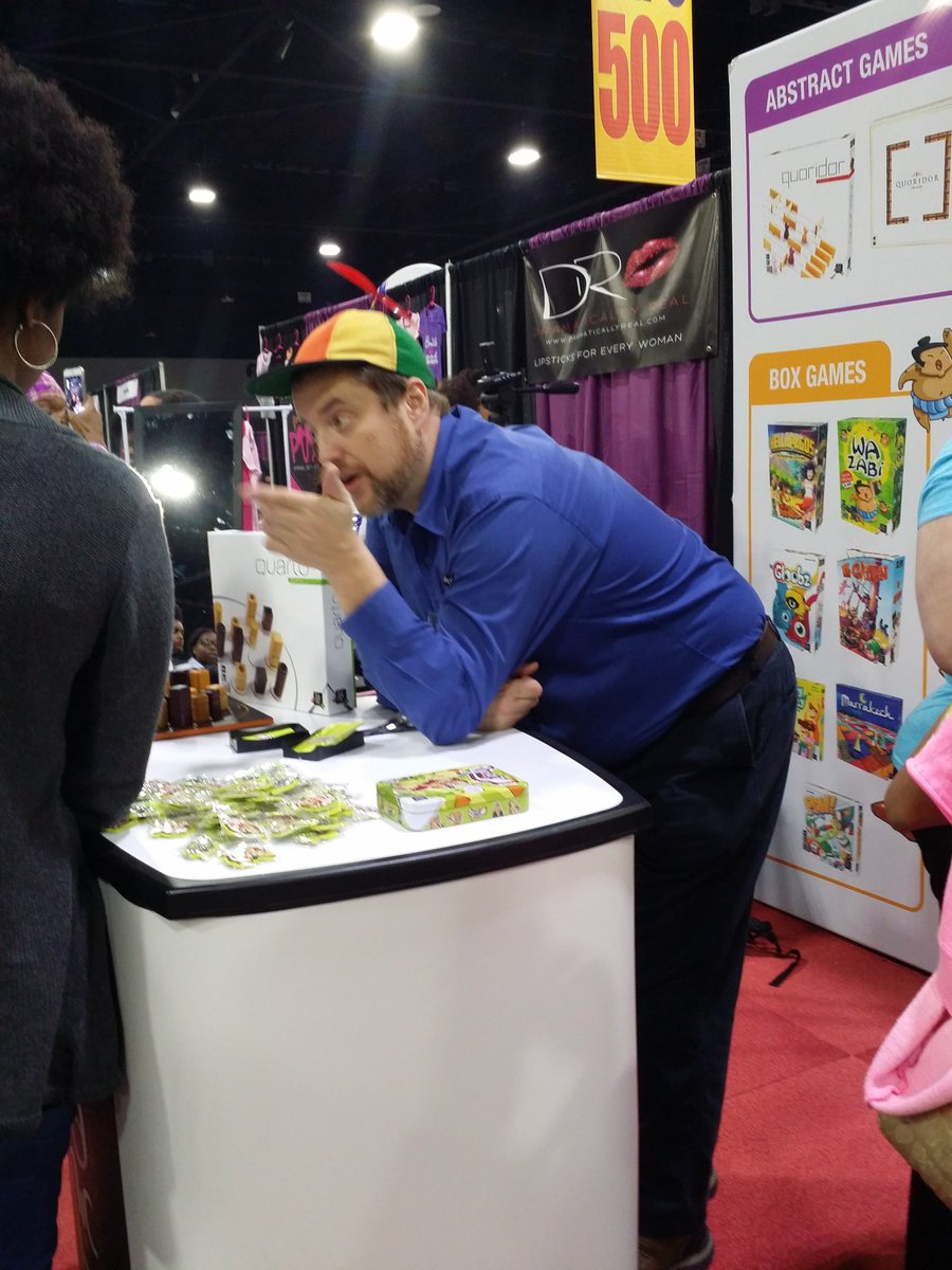 KeystrokesByKim's tweet image. At the #AtlantaWomensExpo and @GigamicWorld has old school games with a twist. Visit them on the 600 aisle. #Gigamic #Ad #AtlantaWomensExpo