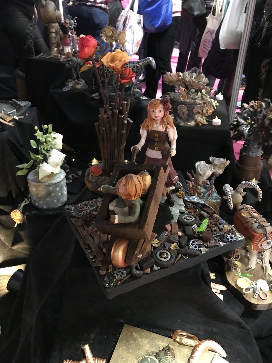 vevangelou1's tweet photo. @M4gicDragonMach @thecakeshows Well done to all the cake artists who created The magical dragon machine was..             A M A Z I N G!!!! https://t.co/cUcJzNXTXC