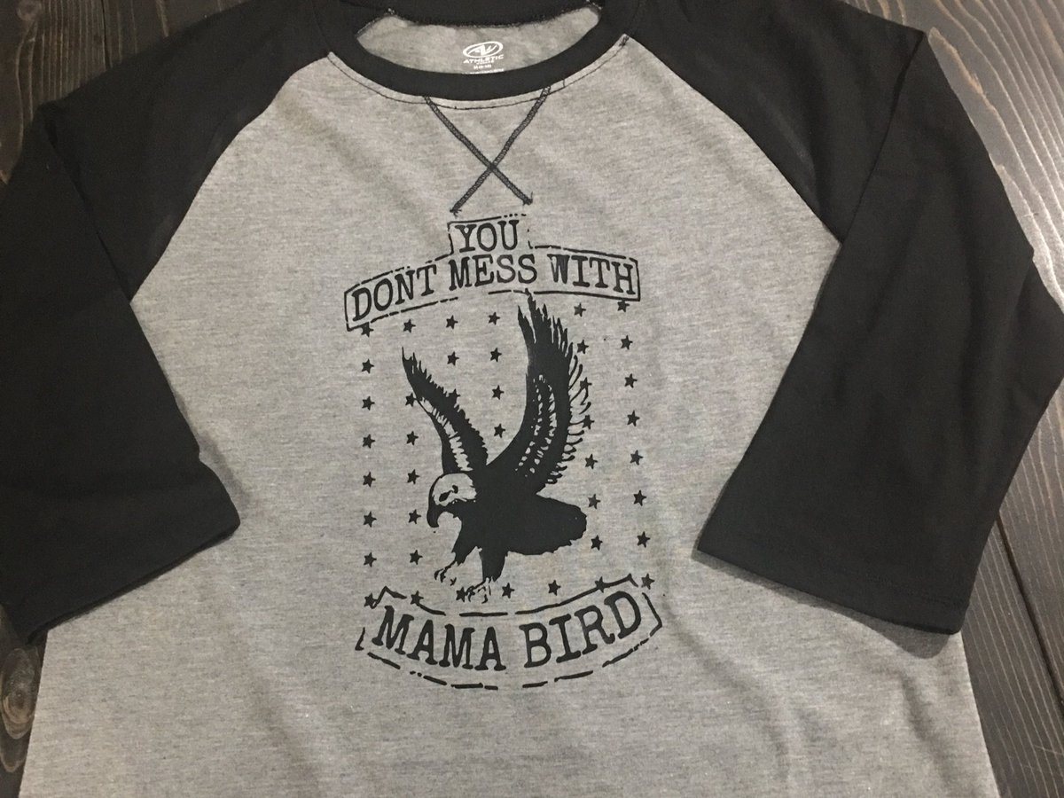 mamas_nest's tweet photo. Mama bird 3QRTER size medium $25 😍 https://t.co/QJF7FoQE22