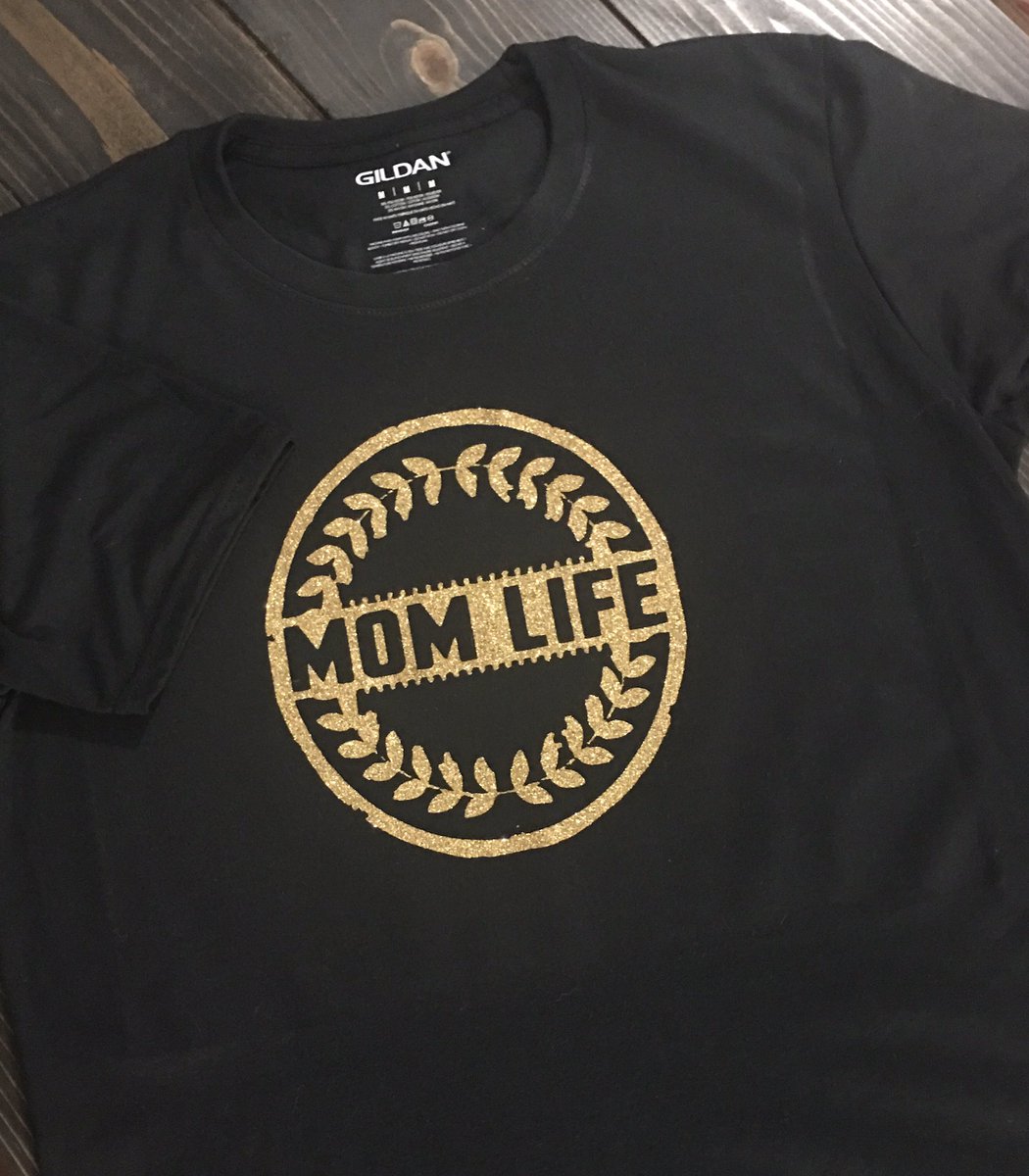 mamas_nest's tweet photo. Medium mom life SUPER SOFT TEE $25 https://t.co/RWU6DzQrt1