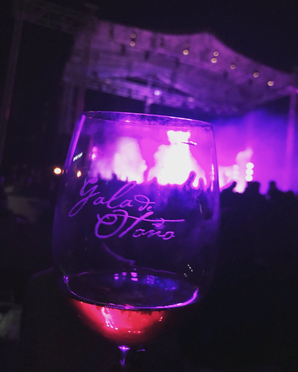 Excelente #GaladeOtoño <a href="/QroTravel/">Querétaro Turismo</a>  felicidades <a href="/Hugo_BurgosG/">Hugo Burgos García</a>