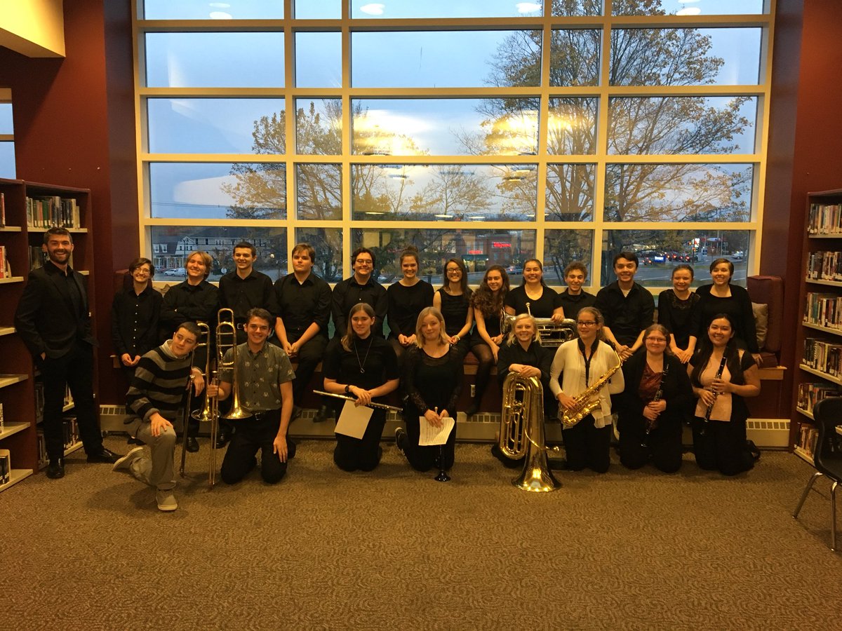 SHS Band and Chorus perform at NEASC Reception. #SHSmusic