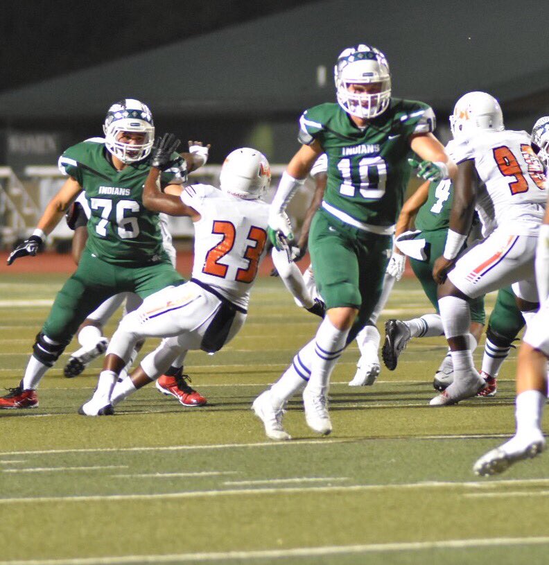karisa_glenn's tweet photo. Friday Night Lights! @WaxahachieISD @NDNAthletics @jerrethsterns @therealdemani @willis3_ #rolltribe https://t.co/LtAMGtlkom