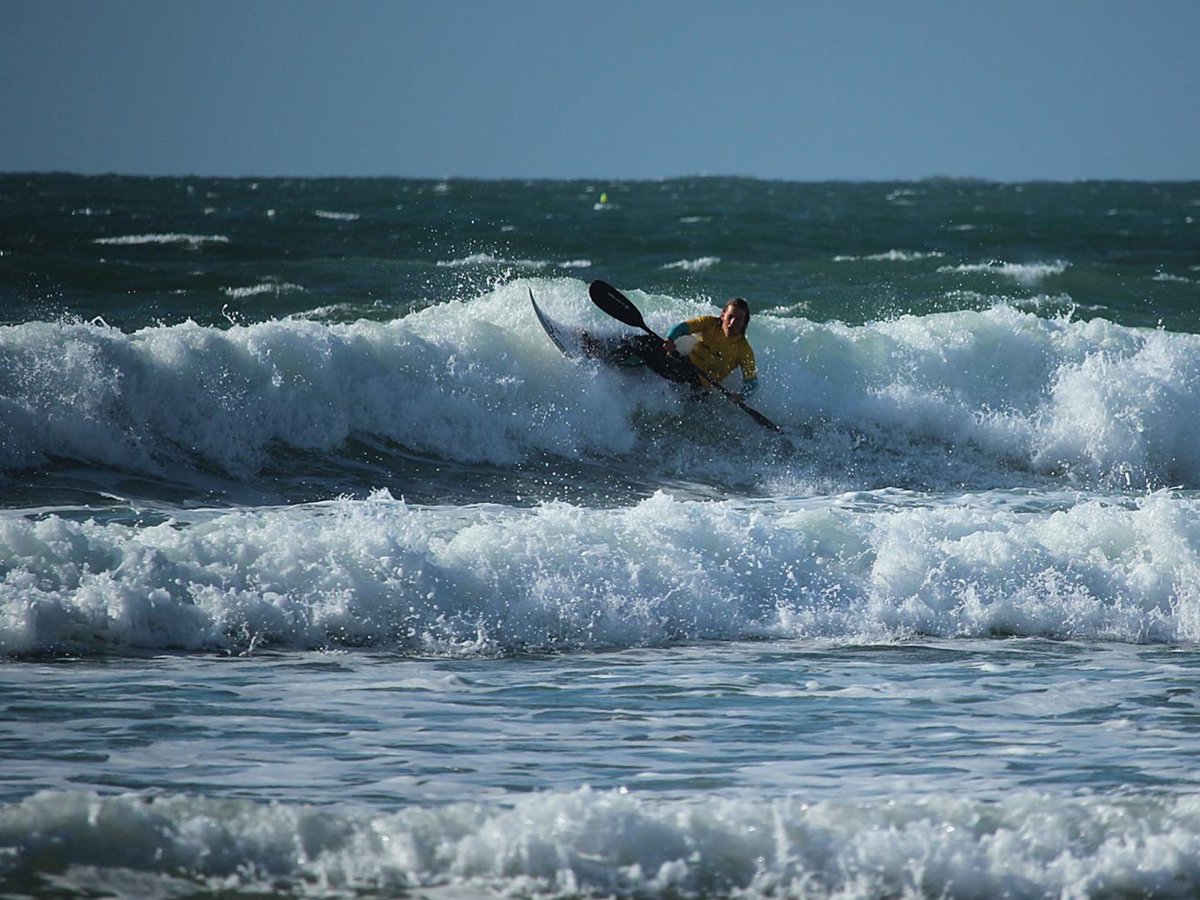 LSOAgglo's tweet photo. Félicitations pour l'organisation du Championnat de France de #Waveski #Surfing plage #Tanchet @VilleDesSables. #FFCK @waveskiinfo #CKCL https://t.co/e1IJlzZzeF