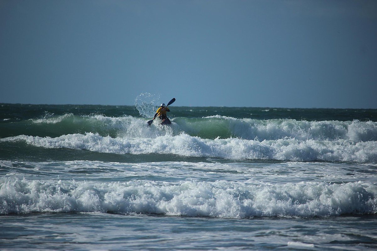 LSOAgglo's tweet photo. Félicitations pour l'organisation du Championnat de France de #Waveski #Surfing plage #Tanchet @VilleDesSables. #FFCK @waveskiinfo #CKCL https://t.co/e1IJlzZzeF