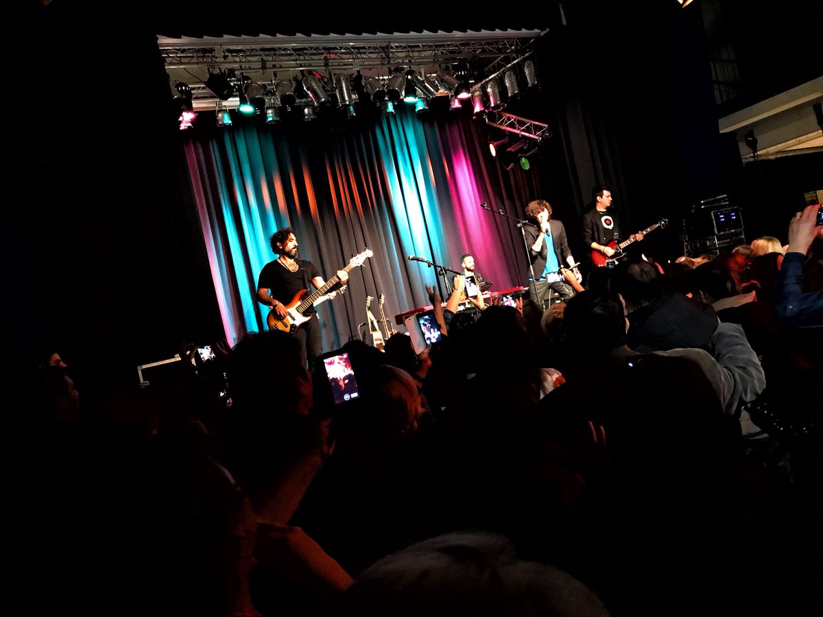 Radio105's tweet photo. Gli scatti del nostro @bryanbox105 del concerto di @MetaErmal a #Colonia 🇩🇪🐺🇮🇹 #EM105 #Radio105 #hitweekfestival https://t.co/9eJaKPuSQH
