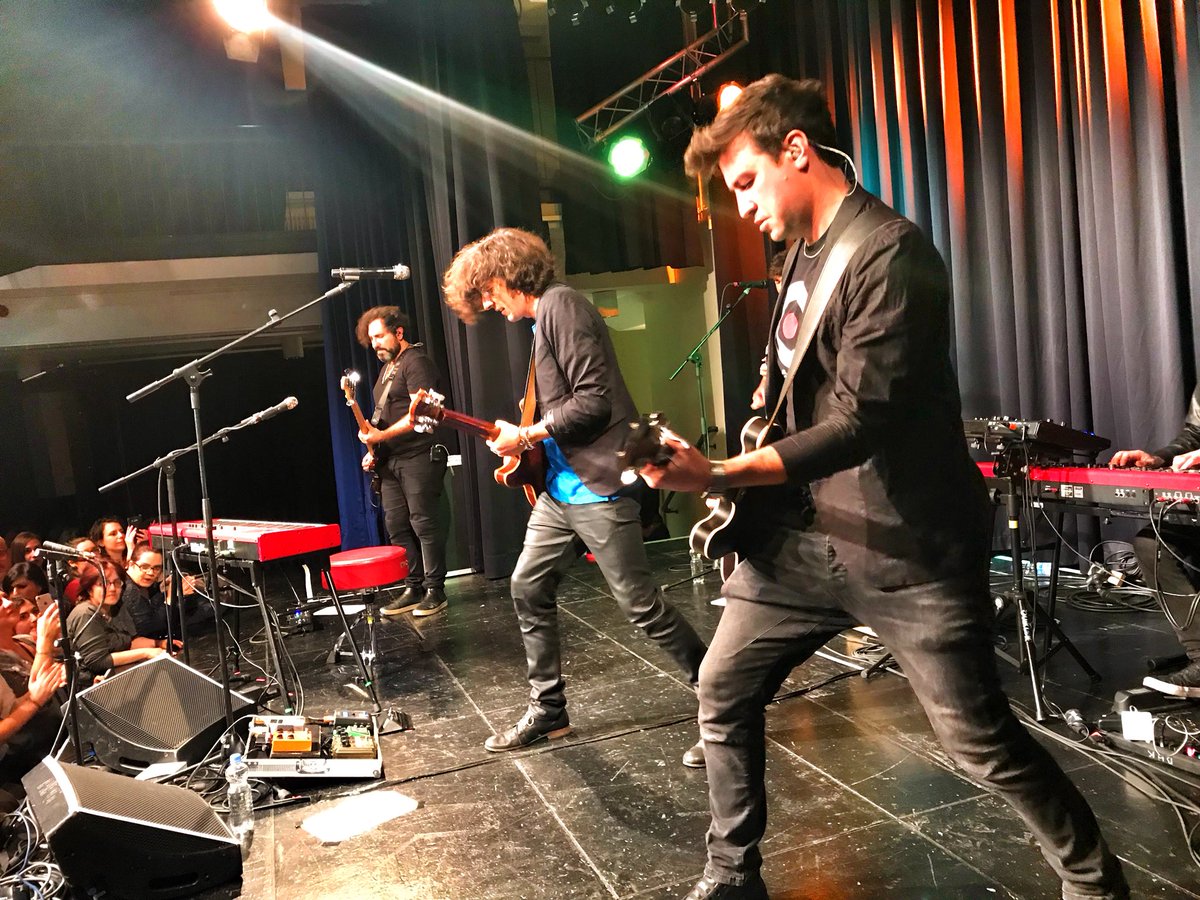 Radio105's tweet photo. Gli scatti del nostro @bryanbox105 del concerto di @MetaErmal a #Colonia 🇩🇪🐺🇮🇹 #EM105 #Radio105 #hitweekfestival https://t.co/9eJaKPuSQH