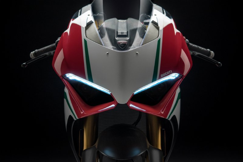 AlessioPiana130's tweet photo. Ducati Panigale V4 Speciale
226cv
164kg
#RacingKit
#DucatiPremiere https://t.co/G3BvydAmve