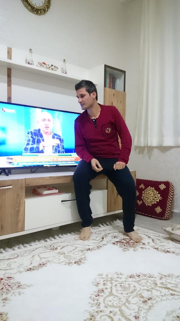 ayekbrakam's tweet photo. #beyazfutbolsevenler bjk yi konuş sinan abi seviyoruz seni😉😉😉 https://t.co/zRRyYksI4j