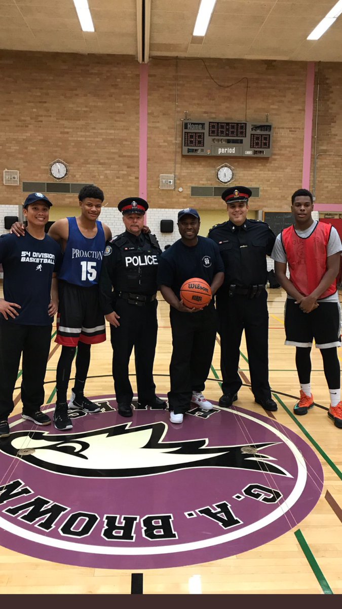 TPSParker's tweet image. D54 Pro Action Basketball. Super excited for the opportunity to mentor n build relationships with our youth. Come out n support us.