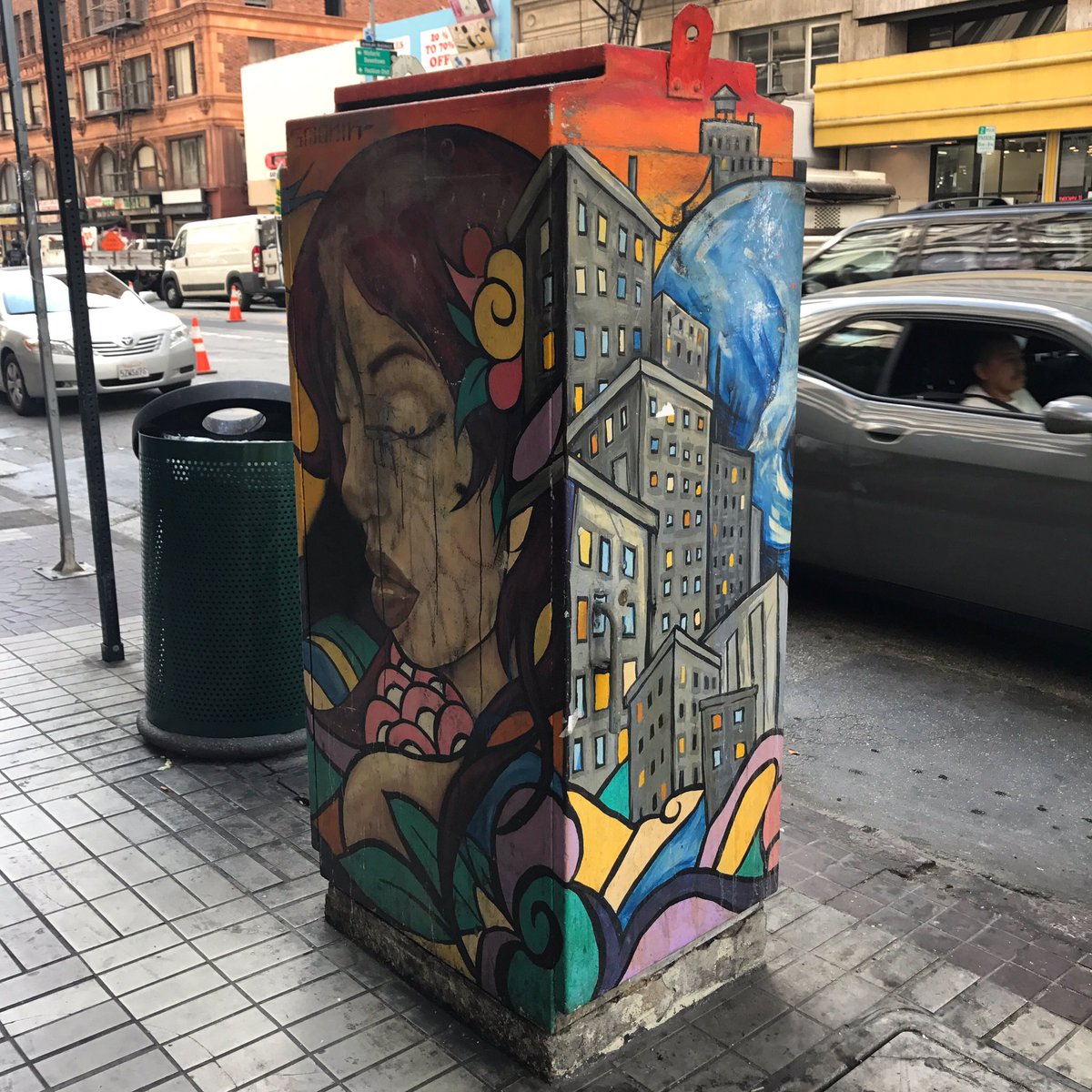 dtlafwd's tweet photo. Utility box murals bring #DTLAFWD and inspire the passers-by || #dtla #dtlafwd #dtla #dtla_fwd https://t.co/2qw8ope7Dj