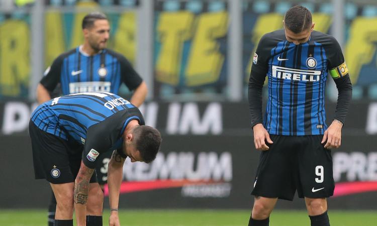 puntosportnews's tweet image. #SerieA, #12giornata: la Juve vede il primato, frenano #Napoli e Inter: Si è appena conclusa la 12° giornata di… dlvr.it/PzPFwn