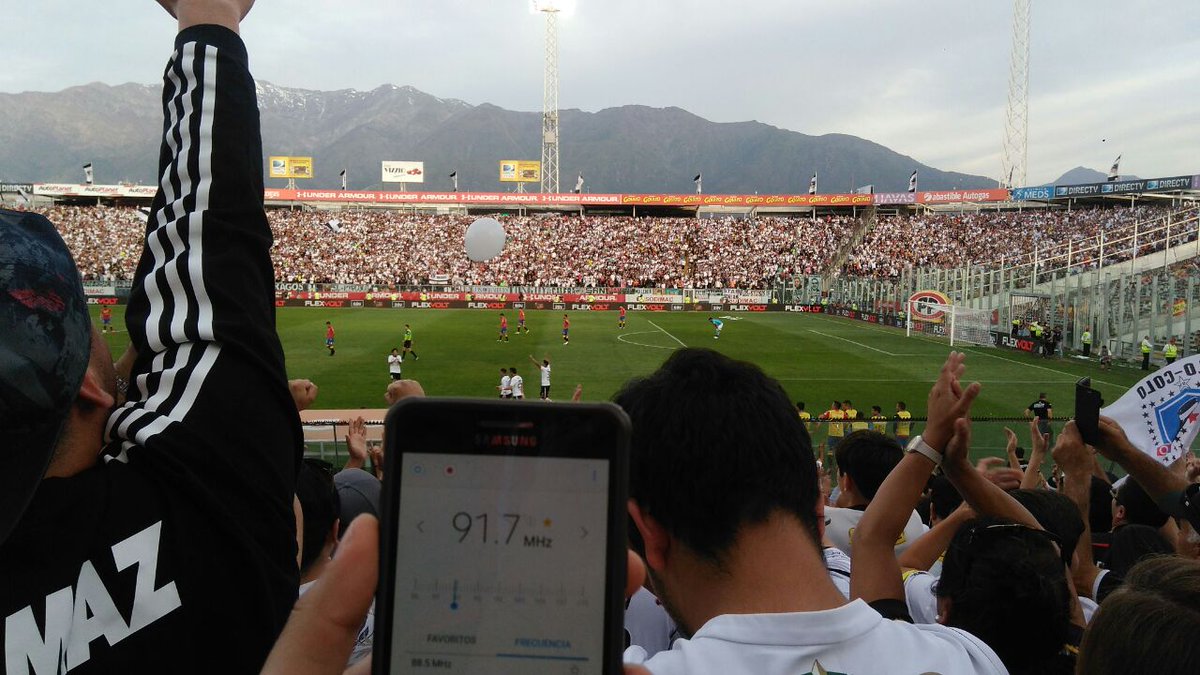 ContrerasdDan's tweet photo. #ADNDefine siempre en la compañia de ADN #VamosColoColo @adnradiochile https://t.co/BZze5IadIM