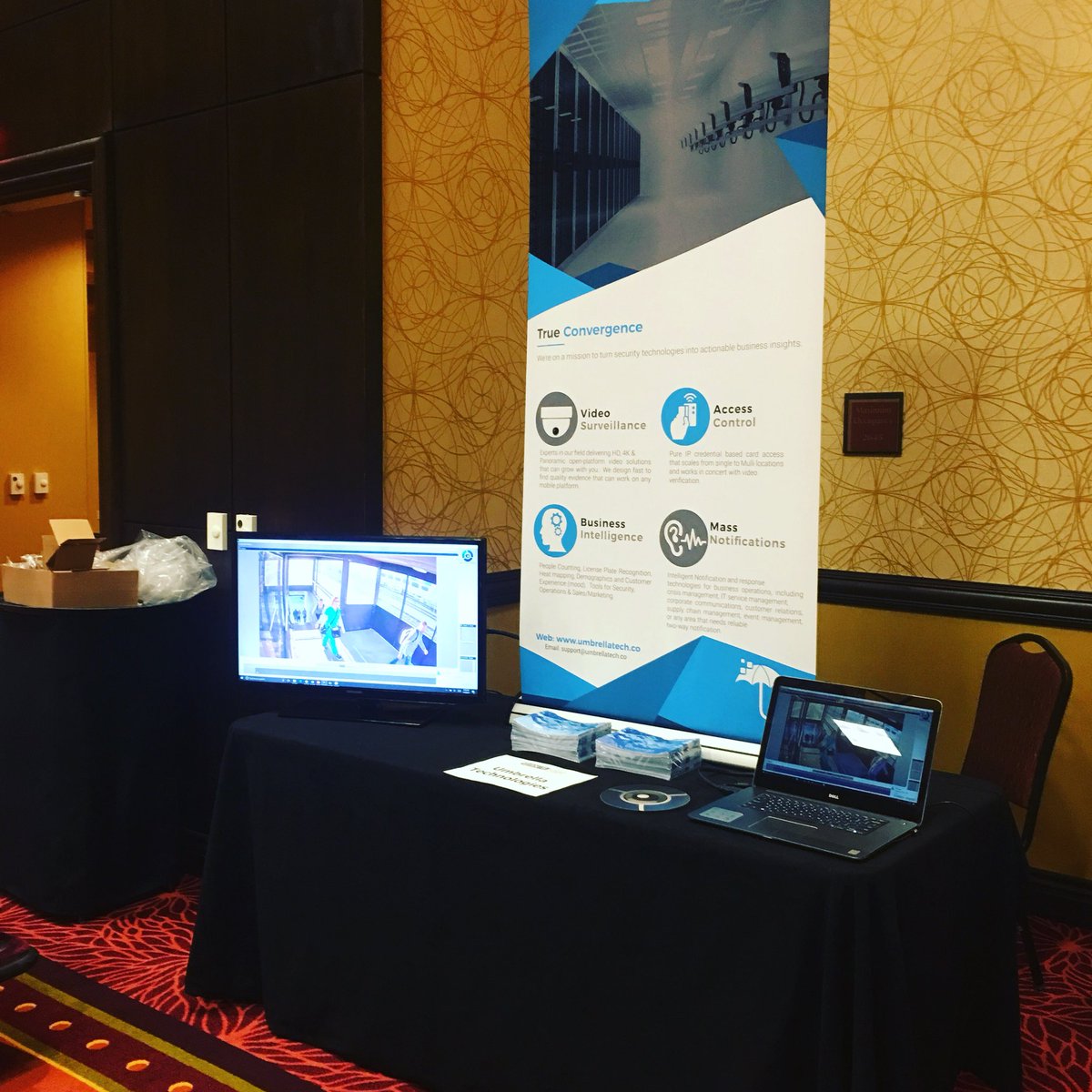 Umbrella__Tech's tweet photo. All set up for @GMISummit @gmisil #Giants2017 #securitysolutions https://t.co/AlARBImuyZ
