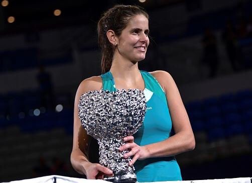 juliagoerges's tweet photo. Really???🤗🏆 #teamjule ➡️best team @michael_geserer @FloThePhysio @AndreasTraegner #thankful @ASICSTennis @nuernberger @babolat #Medreflexx https://t.co/hrcGBiWKMJ