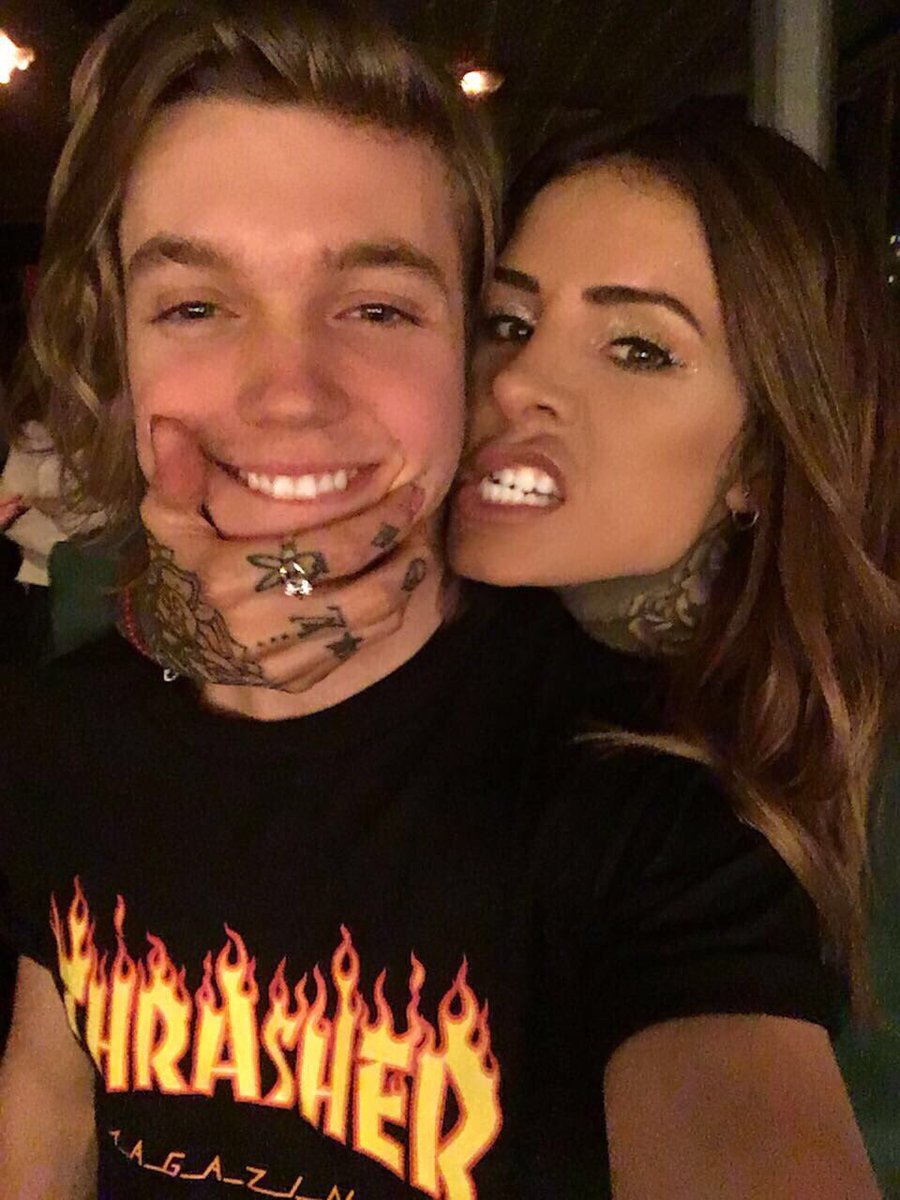 francomasini's tweet photo. Ella cumple años y no la para nadie..
Mi deseo para vos es que seas inmensamente feliz hoy y siempre
Te amo❤ https://t.co/LmWuWEcysA