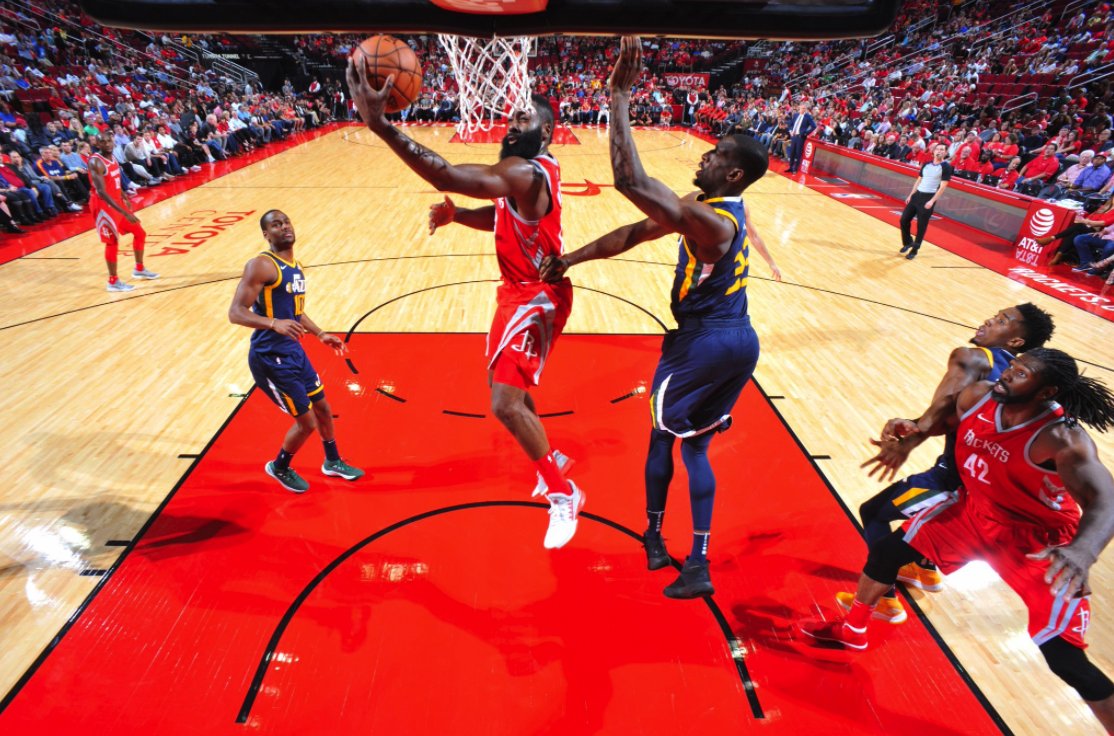 Новости спорта футбола баскетбола хоккея. Мировой спорт.