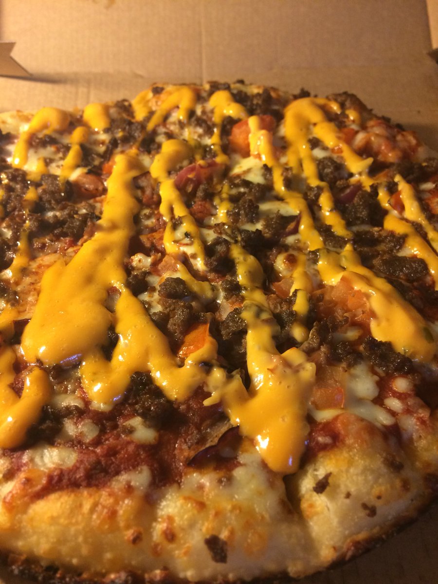 achatcuisine's tweet photo. Le Double Beef Burger de Domino’s pizza 🍕
📷 :@achatcuisine
📍: France 🇫🇷
#DominosPizza #pizza #doublebeefburger https://t.co/ghPMHi7HtU