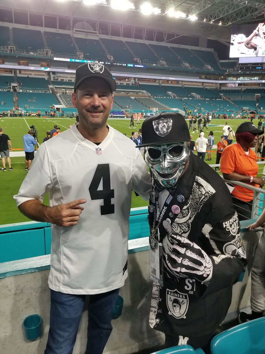 Raiders fans travel!