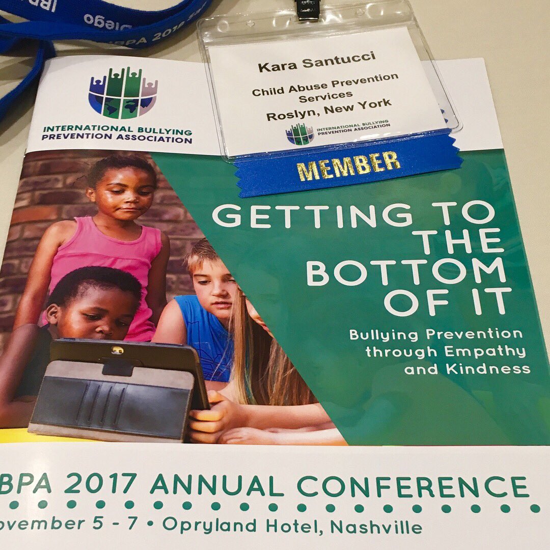 kmia22_kara's tweet photo. Proud to share @bullyprevention #IBPA2017 @kmia22_kara https://t.co/3VS9F3PypT