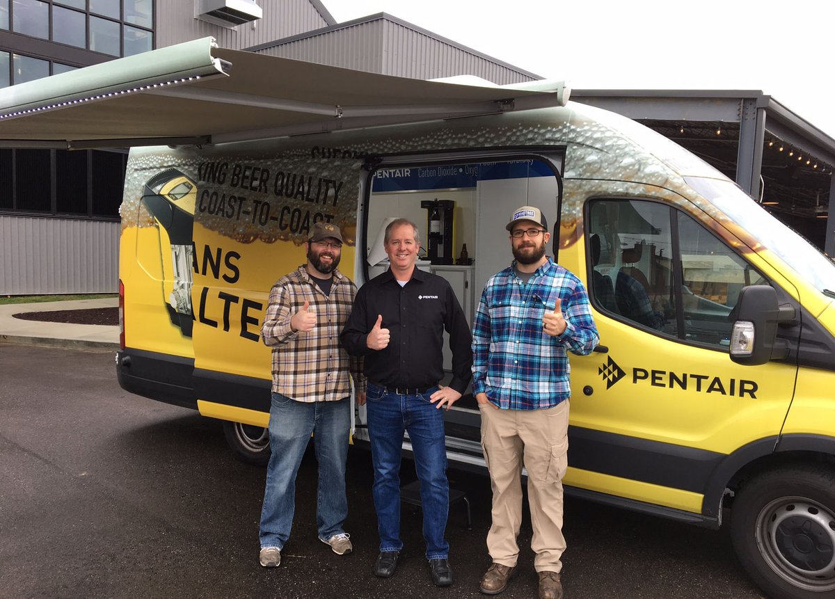 Gehaltebus's tweet photo. #Gehaltebus has headed north. One recent stop was @MadTreeBrewing in Cincinnati, OH. https://t.co/3GIxGOEWjx