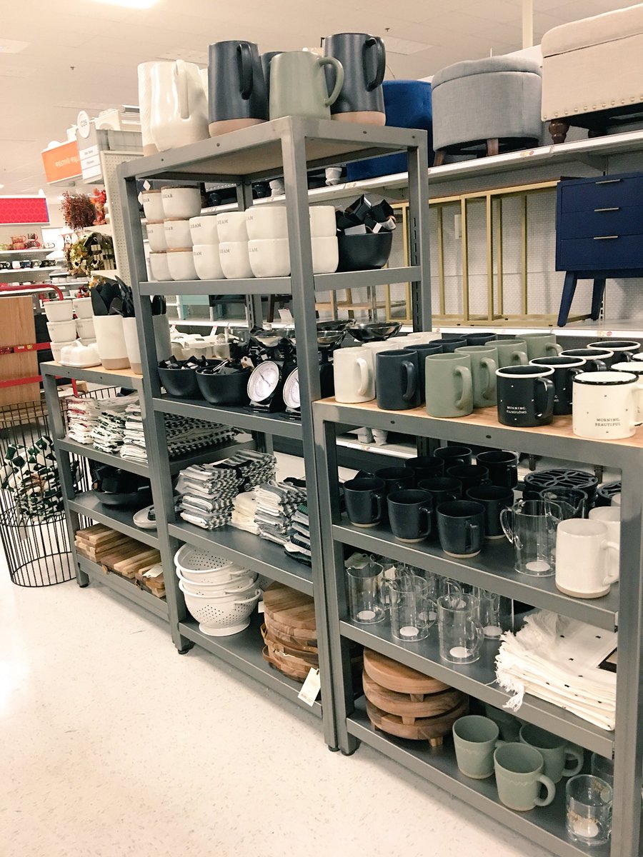 #Hearthandhand is finally here! Our ram had so much fun prepping for this launch at T0911!  <a href="/MattRadesi/">Matt Radesi</a> <a href="/braemcminimy/">Baylee McMinimy</a> #chipandjoannagaines