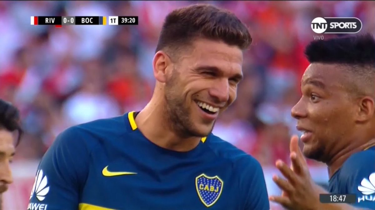 brandsen805g's tweet photo. -Y ahí Enzo Perez dijo "inventaron el var, inventaron el var"
- https://t.co/OcAFKJj3Kw