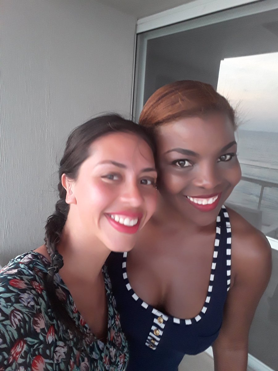 mmayradiga's tweet photo. Qué bonito es lo bonito  @Deborah__David @jproval @gosoliva #Compitas 😍😍😎😎😎 https://t.co/Yu73bBcNd8