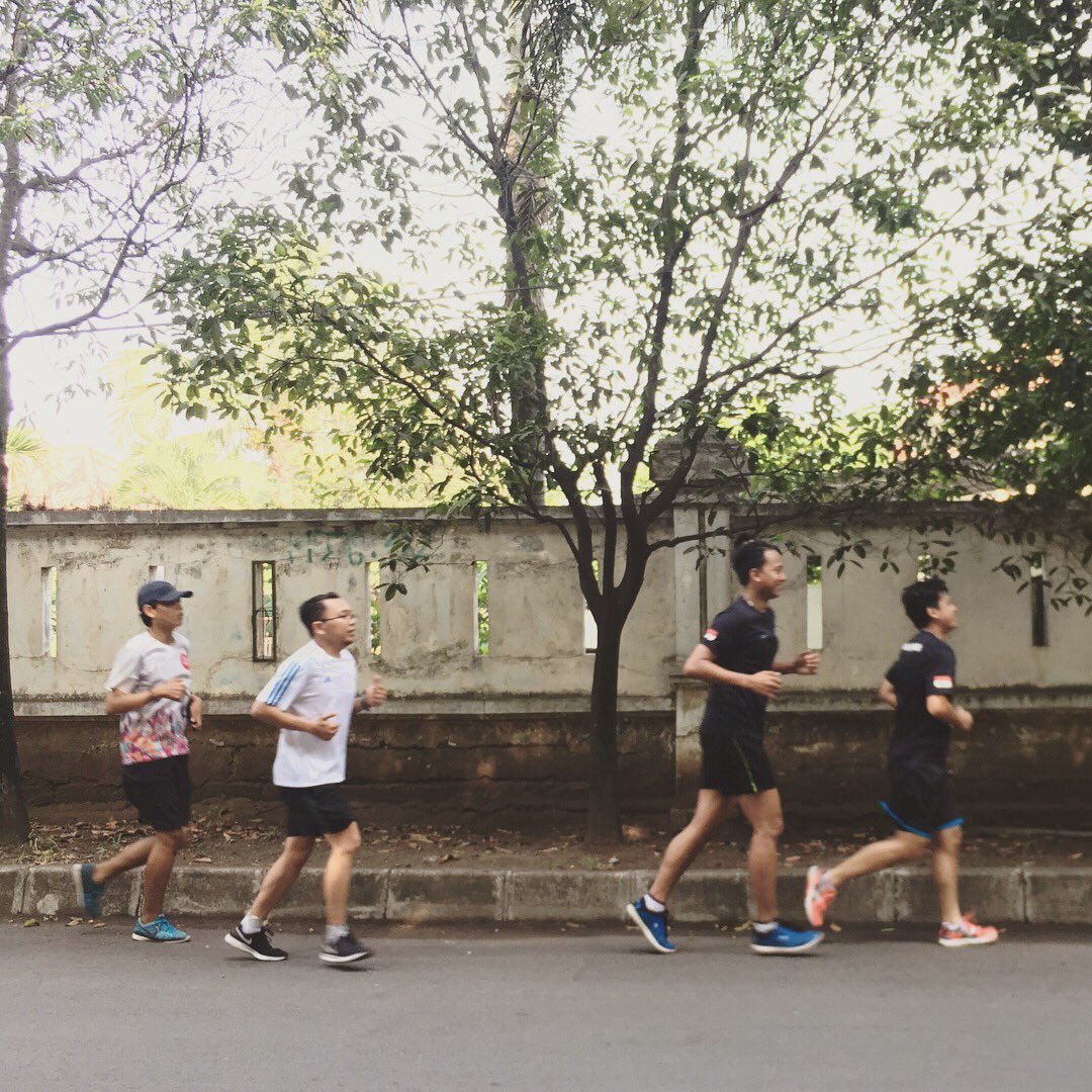 brave_runners's tweet photo. Start doing 🏃🏻🏃🏼♀️
#morningextra SMR
.
#sundaymorningrun #JBR https://t.co/ryDocJAow4