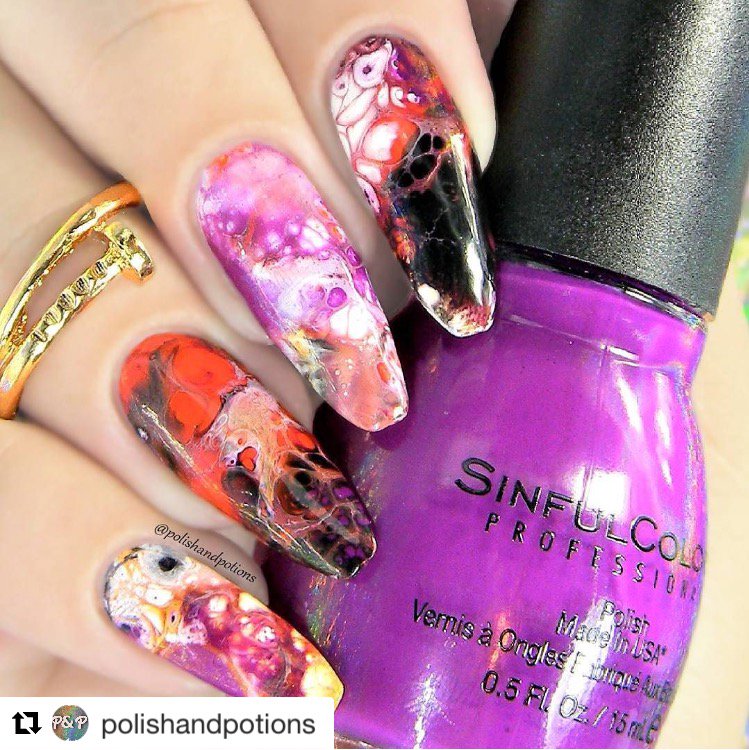 SinfulColors's tweet photo. These nails make us want to #PunkTheTown💜 🖤  #SinfulColors #SCPUNK #HypnoticTransformingTopCoat @polishedandpotions Available @UltaBeauty https://t.co/5BnF4Abv2T