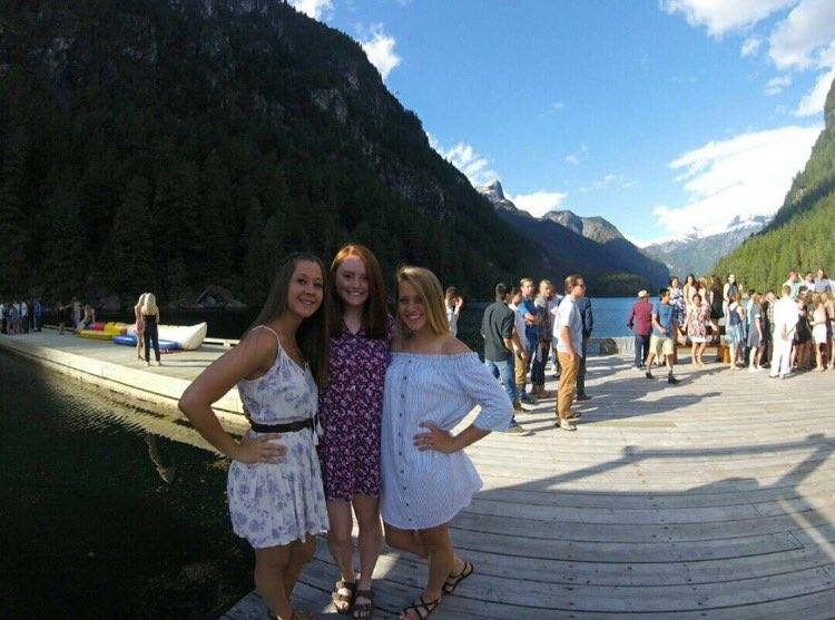 saydeejo13's tweet photo. Happy birthday Sydney! 💕 I hope you have the best day full of cake 🎂 love you so much 💓💓 https://t.co/9H6xWWuLc9