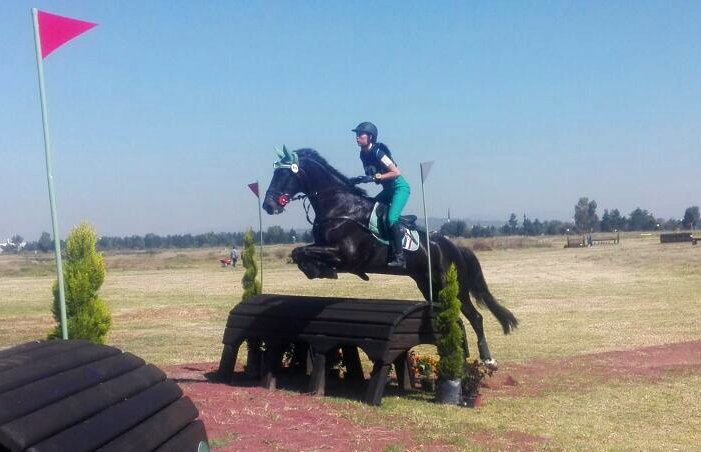 Defensamx1's tweet photo. @SEDENAmx felicita a los jinetes por haber obtenido 1/os. lugares en el “Concurso Nacional Combinado” en las 5 categorías, Santa Lucía, Méx. https://t.co/GPBWAybOQk