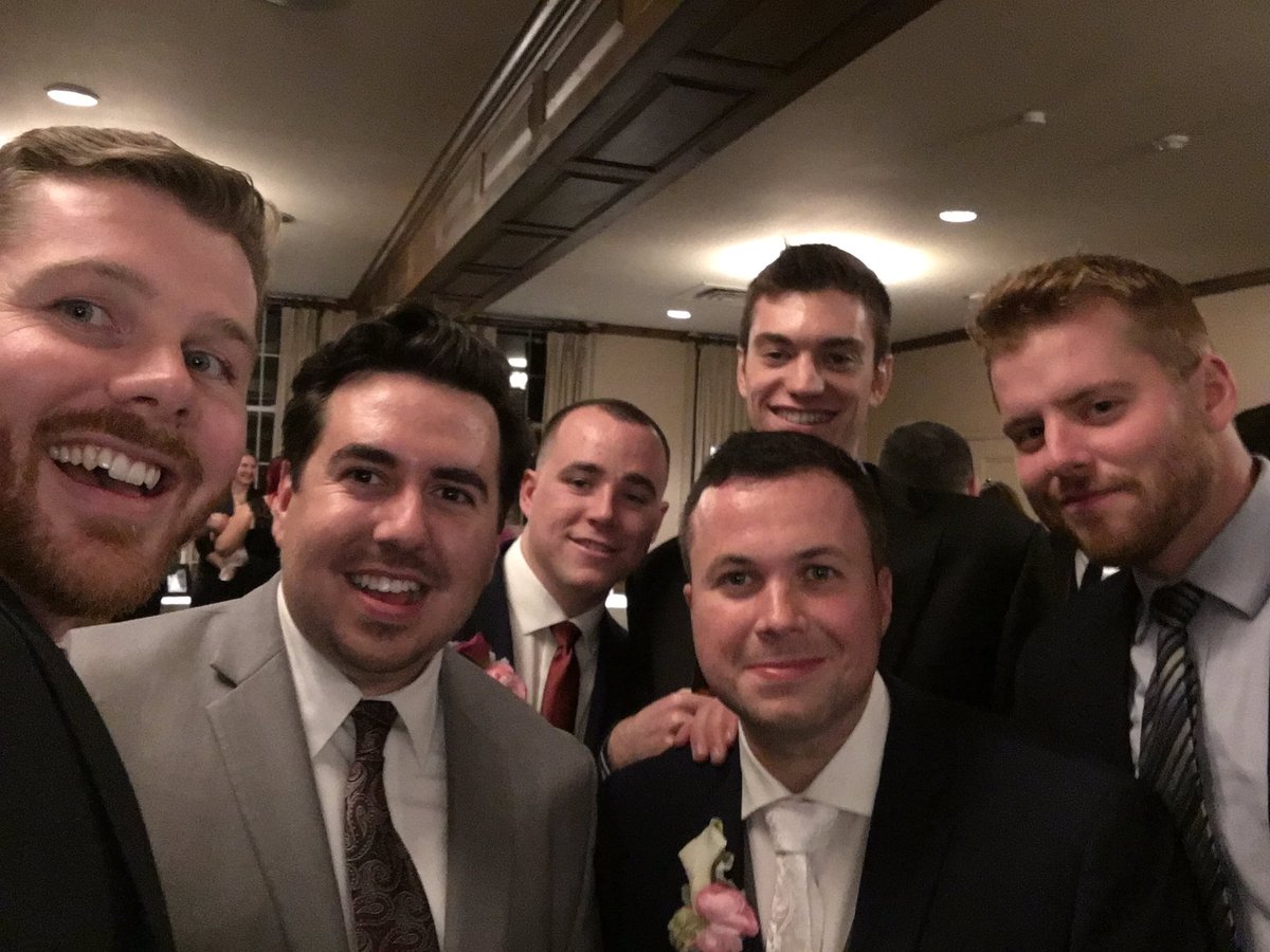 teahugleafs's tweet photo. Great weekend in Niagara! #headoverneals https://t.co/926zvsWAuM