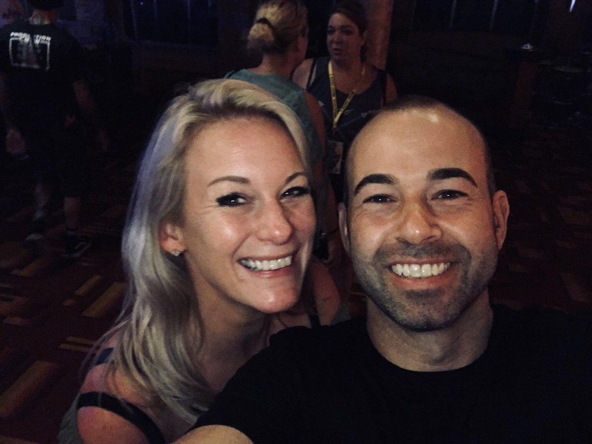 zoekr1's tweet photo. Totally changed my fave #ImpracticalJokers @jamessmurray totally had all the time in the world for fans xx https://t.co/fLj1dQ3f1k