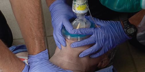 EMS1's tweet photo. Test your knowledge of high-quality CPR with this interactive quiz, brought to you by EMS1 and Zoll Medical https://t.co/W5XLF0gYbH https://t.co/esHqOC5ZRA