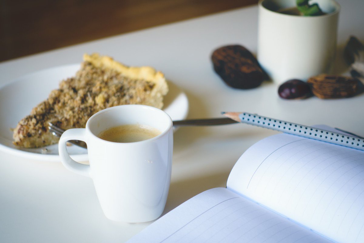 Is Comic Sans an appropriate font for your law school resume? Should you mention your baking hobby? ow.ly/rwWY30gn1lL