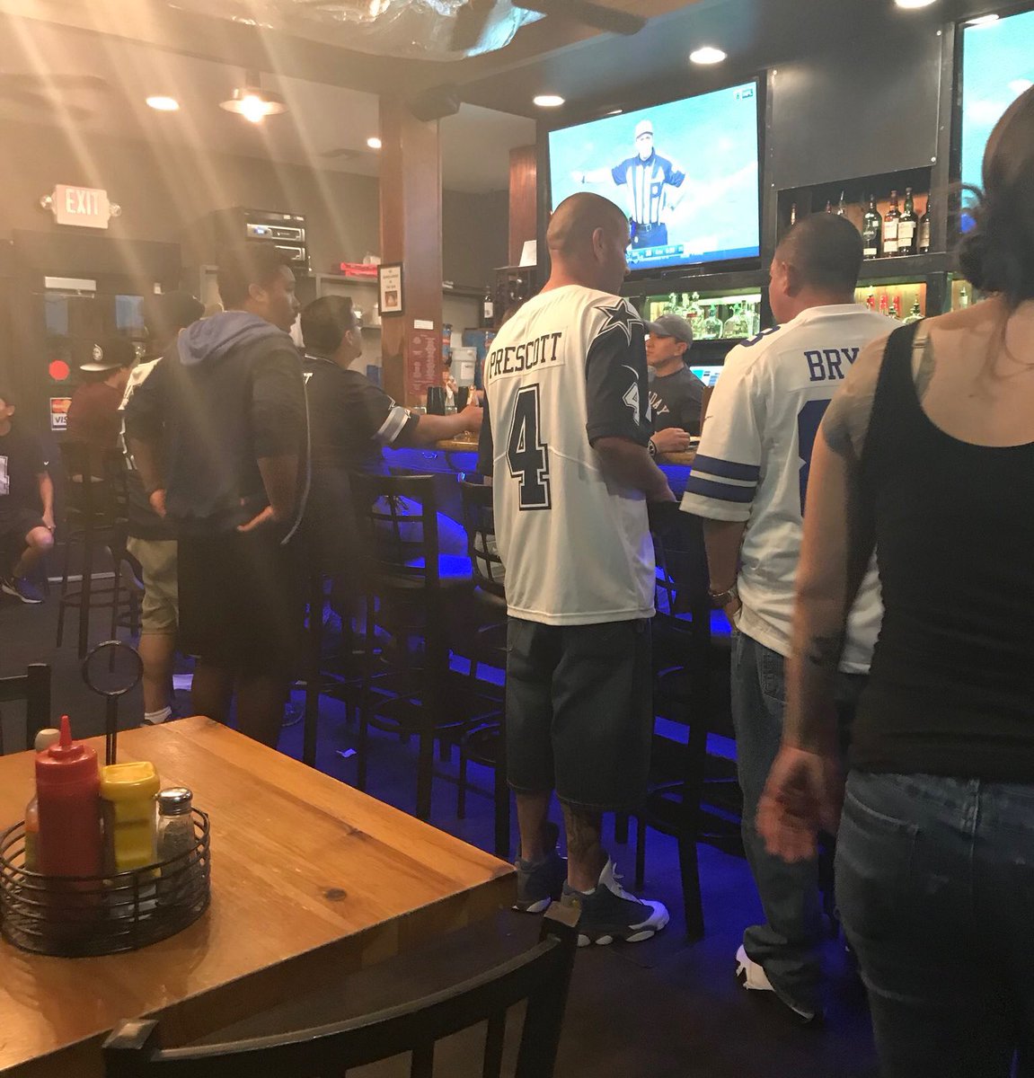 FakeSportsCentr's tweet photo. See, told ya! 🤣🤣🤣🤣😂😂 https://t.co/EIMlQ4MxDI