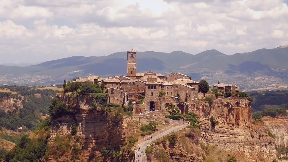 Take a #travel #journey through #Italy &amp; #Spain history by immersing yourself buff.ly/2xY80Hr in the #architecture, #food &amp; #culture