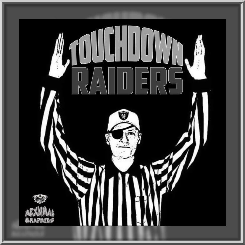 JohnnyRay805's tweet photo. TOUCHDOWN RAIDERRRRRS! @MoneyLynch Punches it in from the 3-Yard Line for his 2ndTD Of The Night! #24BEASTMODE @RAIDERS 27 @MiamiDolphins 16 https://t.co/xKTP03Qfac