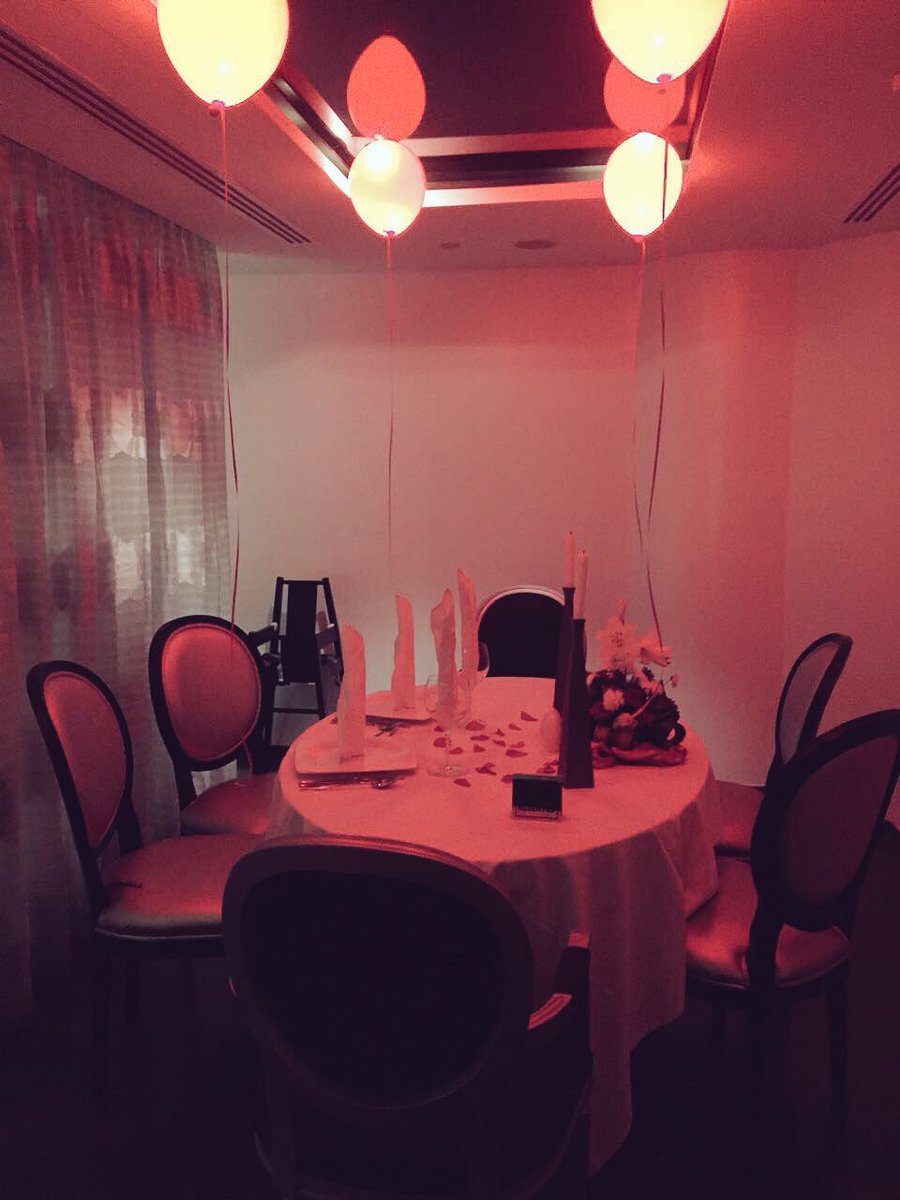 مطعم عوائل جلسات مغلقة