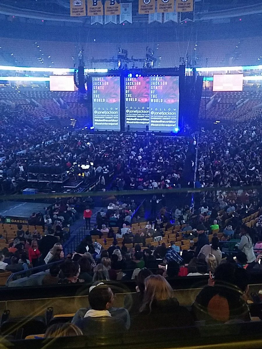 AttTipNelson's tweet photo. #StateOfTheWorldTour #bostonlovesjanet #ourne #thanksat&t https://t.co/qK4OH74azz