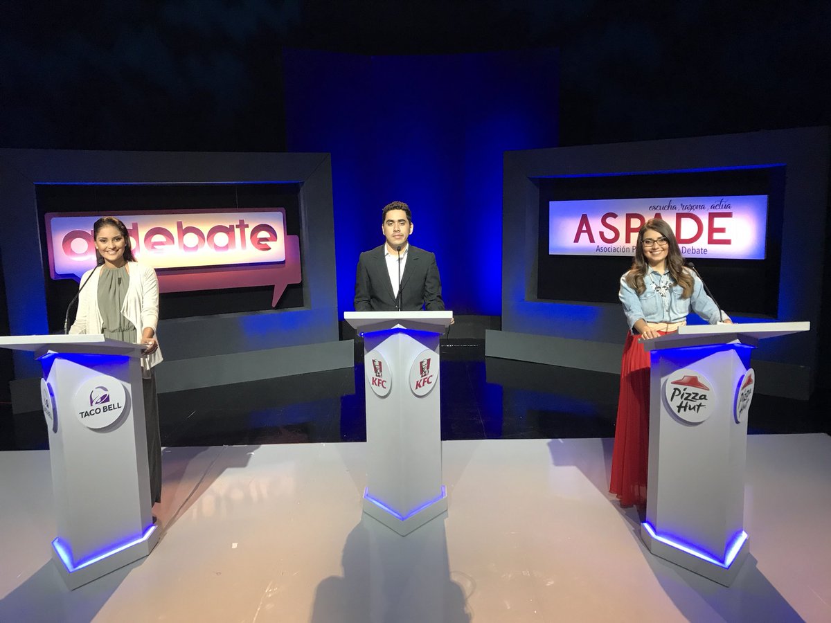 Hoy debatimos sobre #FakeNews ... sintoniza ECO canal 28 y 1028 de @CableOndaNEWS y disfruta de #ADebate con <a href="/erichauerbach/">Erich Auerbach</a>