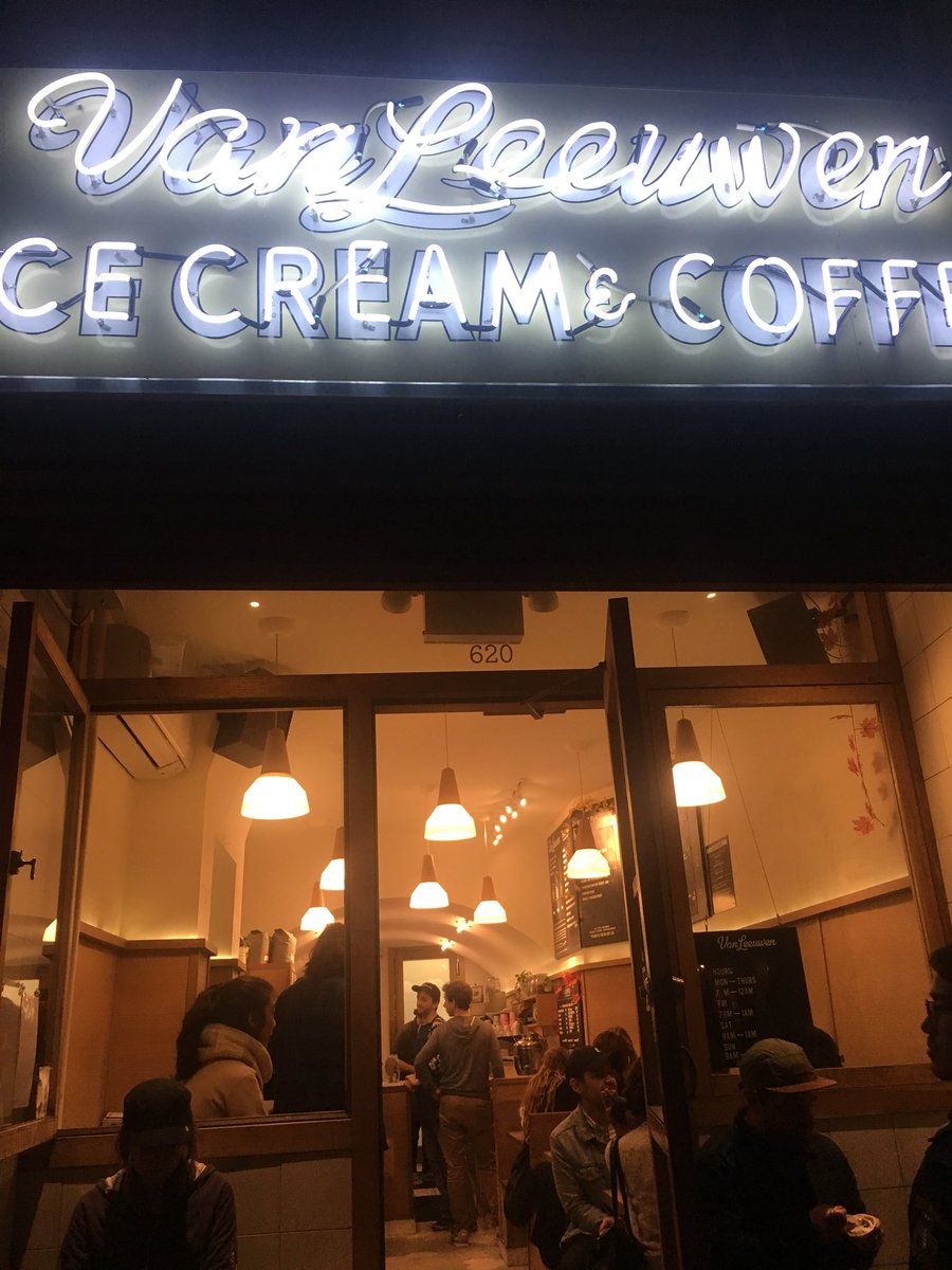 there are 6 people in line at Van Leeuwen. #kemcobalineonvacation