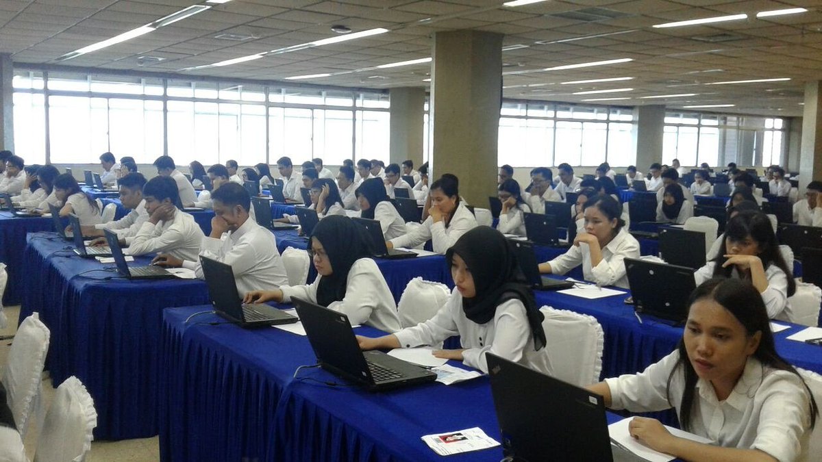 cat_bkn's tweet photo. CAT BKN ...saat kini sedang berlangsung pelaksanaan seleksi Bidang  (SKB) 2017 3 instansi ANRI ,perdagangan Dan BUMN https://t.co/HxeaV55owt
