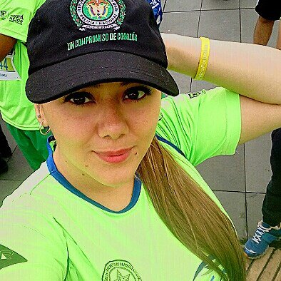 yiyiscruzz's tweet photo. @AosPolicia @PoliciaColombia #10K #126Años https://t.co/AAQkIzqWP2