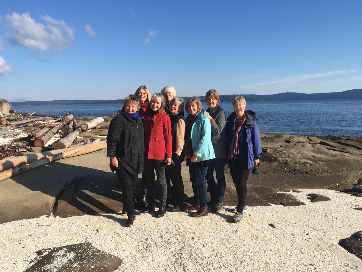 VicArtsMrktg's tweet photo. Loved my weekend at #Yellowpoint with best girlfriends ever! 30 year tradition... Story telling a la #Moth big hit. https://t.co/K3PCdOkVKk