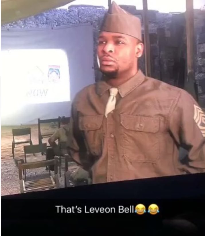 PunchyDrippin's tweet photo. @L_Bell26 they got you on call of duty bra 😱😂😂😂😂😂 #26Savage https://t.co/bNPJeNOnE6