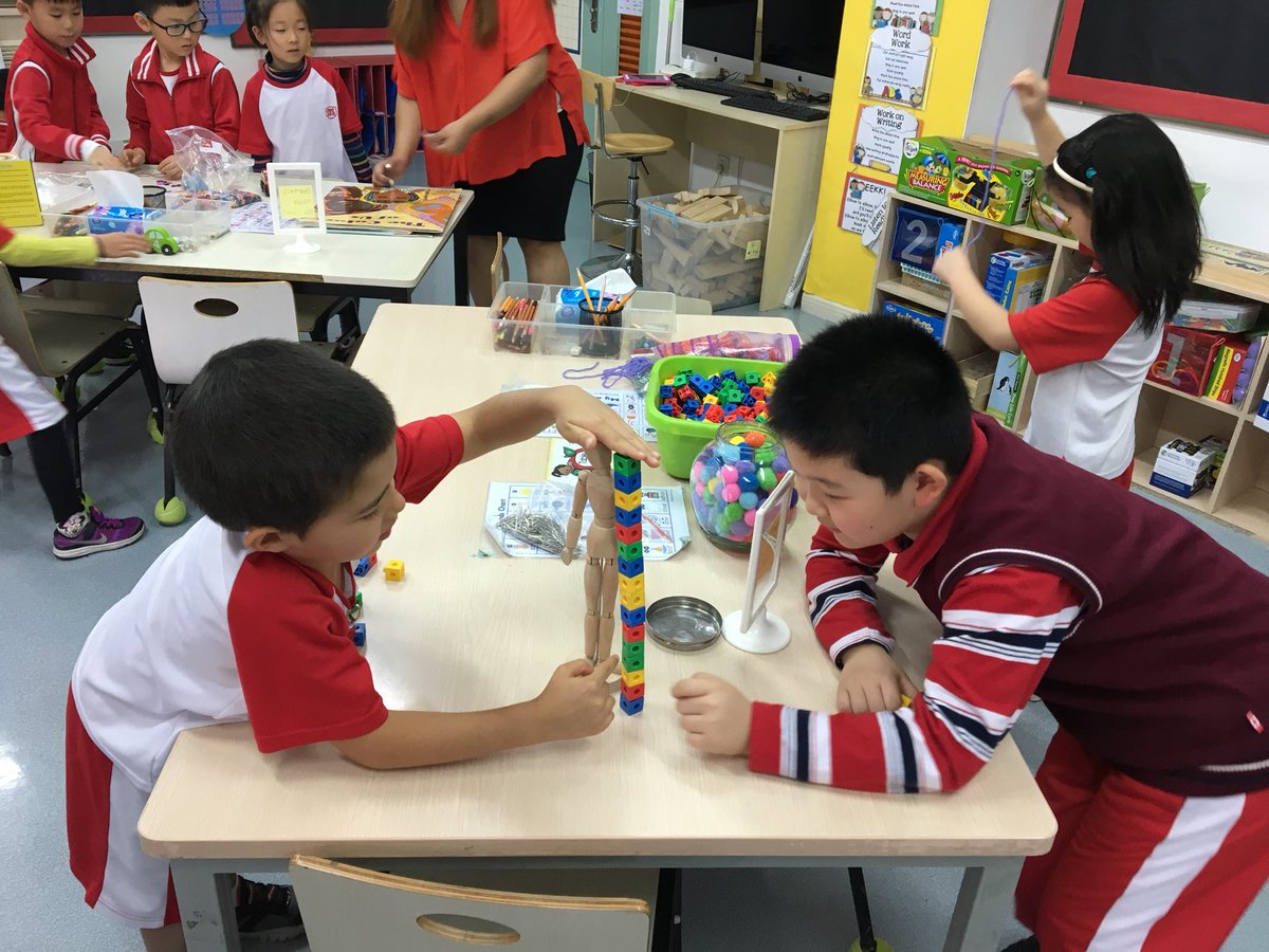turnmeluce's tweet photo. Students exploring non standard measurement in grade 1 centers.  #mycisb #pyp #inquirymath https://t.co/ATqbuO646t