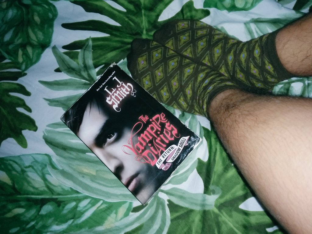 agustinjustin_'s tweet photo. kinda lovin' this theme alot! 🍍🌴 #tropical #green #mondaycardio https://t.co/kqS31DSjli