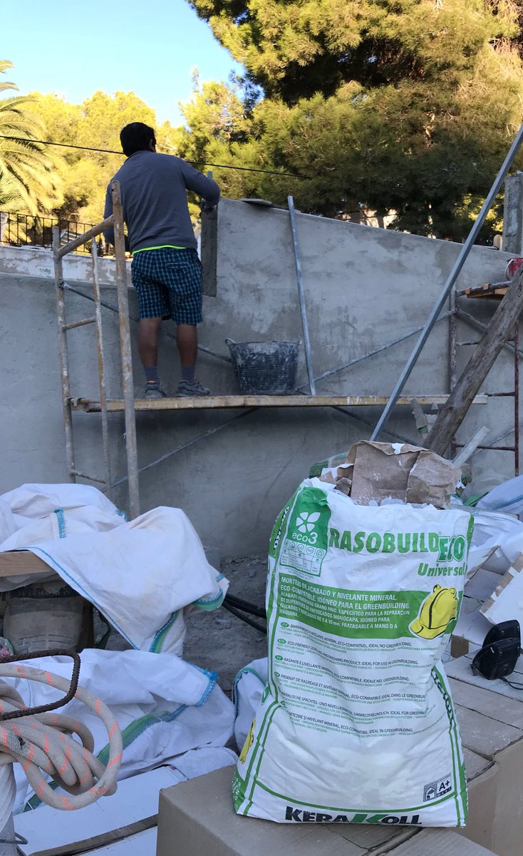 franbeamonte's tweet photo. #Rasobuild Eco Universal solución perfecta para terminar soportes de mortero antes del ciclo pictórico https://t.co/ykdzDaZnTA